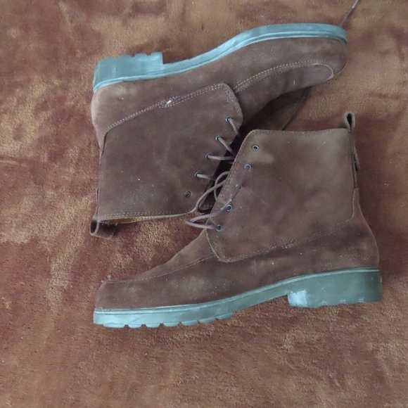 womens Salvatore Ferragamo sport suede boots sz 8 AA - Picture 5 of 9